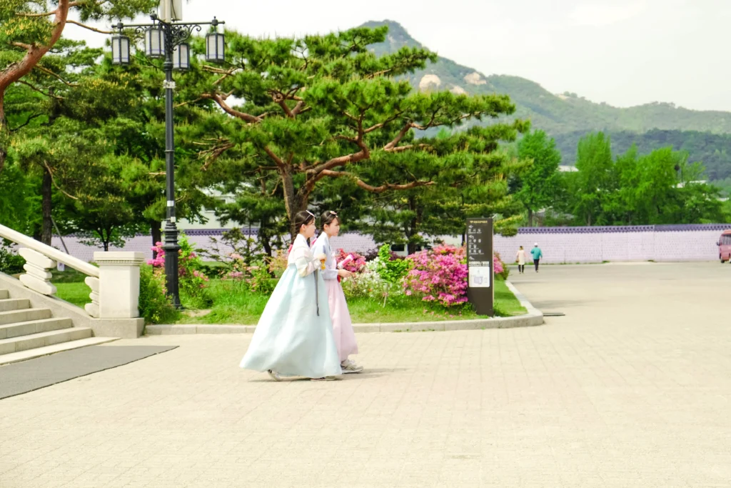 hanbok seoul coree palais